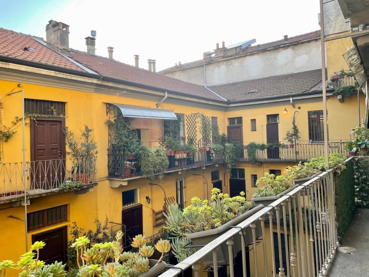 Appartement La Casa Di Ringhiera In Sarpi-Sempione-Moscova à Milan Extérieur photo