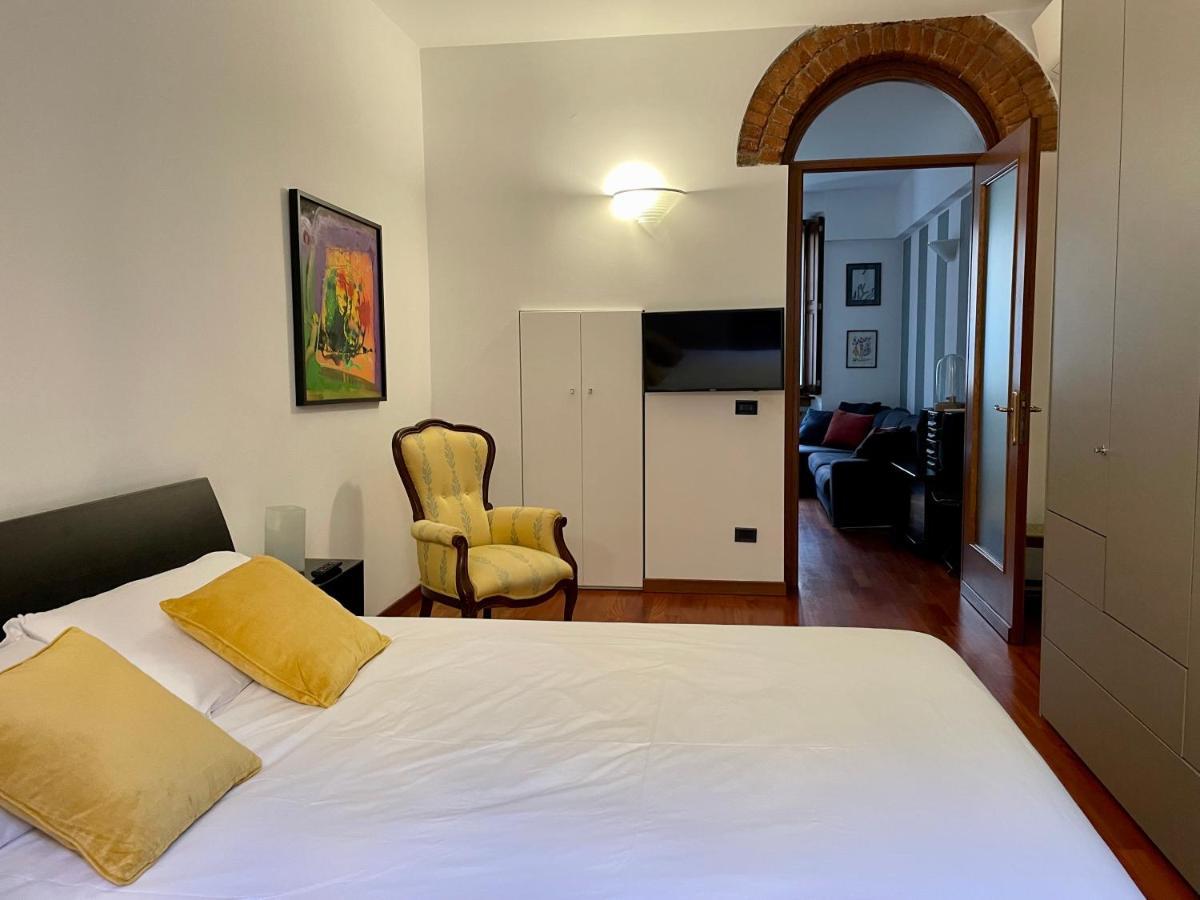 Appartement La Casa Di Ringhiera In Sarpi-Sempione-Moscova à Milan Extérieur photo